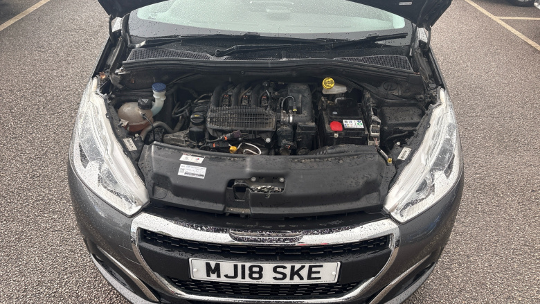 Peugeot 208 1.2 PureTech 82 Allure 5dr Petrol Hatchback